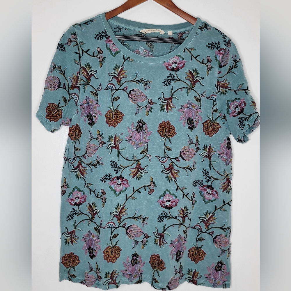 Soft Sorrundings Blue Embroidery Floral 100% Cotton, Boho,Cottage,Scoop neck